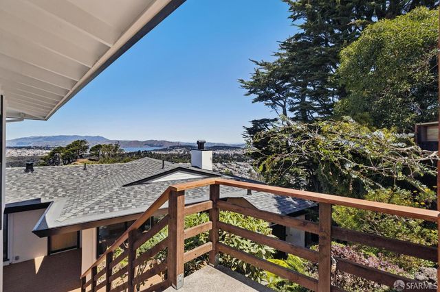 50 Cascade Walk, San Francisco, CA 94116