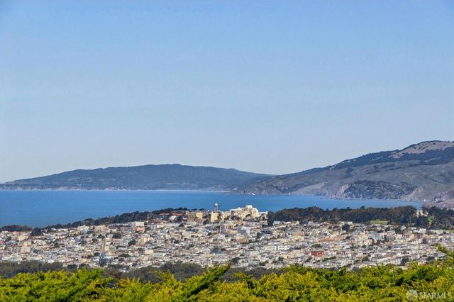 50 Cascade Walk, San Francisco, CA 94116