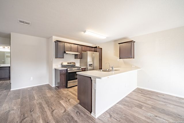 203 Reuben Kemper, San Antonio, TX 78220