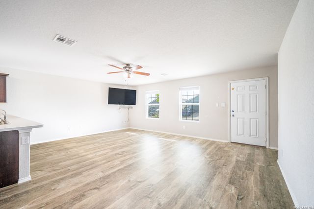 203 Reuben Kemper, San Antonio, TX 78220