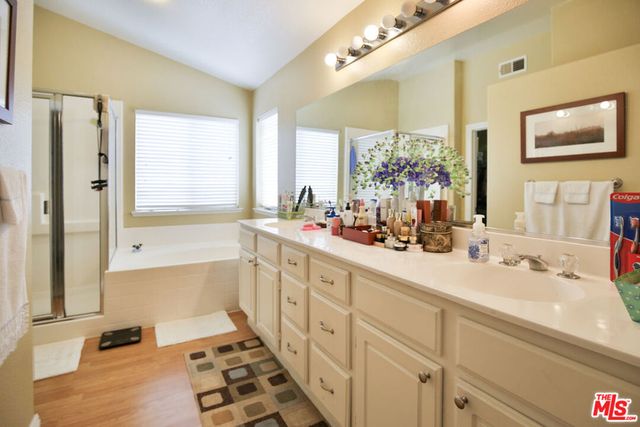 27761 Crestknoll Court, Murrieta, CA 92563