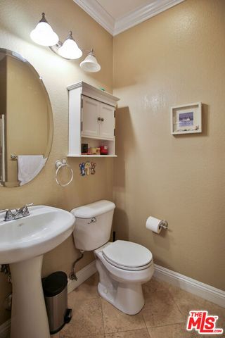 27761 Crestknoll Court, Murrieta, CA 92563
