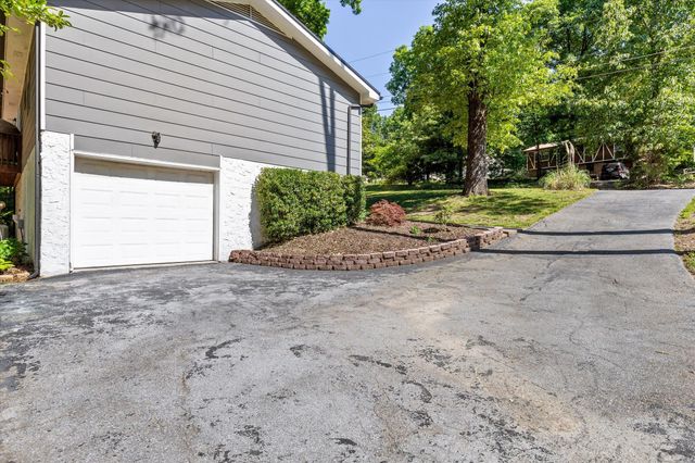 1609 Wendy Circle, Soddy Daisy, TN 37379