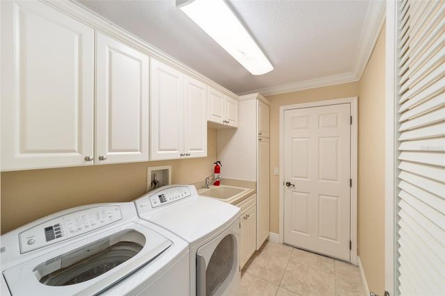 565 SOCIETY HILL CIRCLE, The Villages, FL 32162