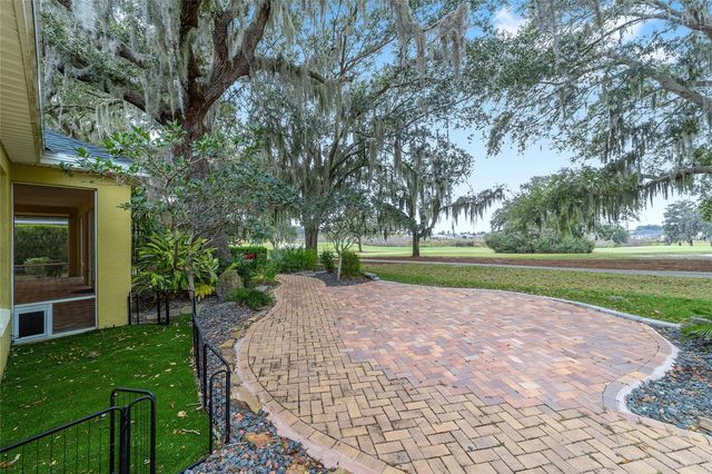 565 SOCIETY HILL CIRCLE, The Villages, FL 32162