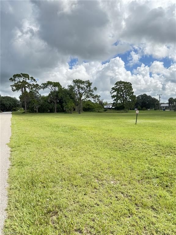 2091 Gardner RD, ALVA, FL 33920 — photo 2