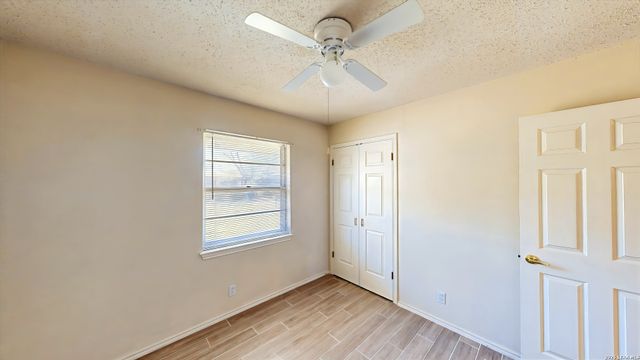 5058 GALAHAD DR, San Antonio, TX 78218