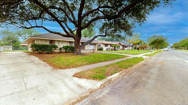 5058 GALAHAD DR, San Antonio, TX 78218