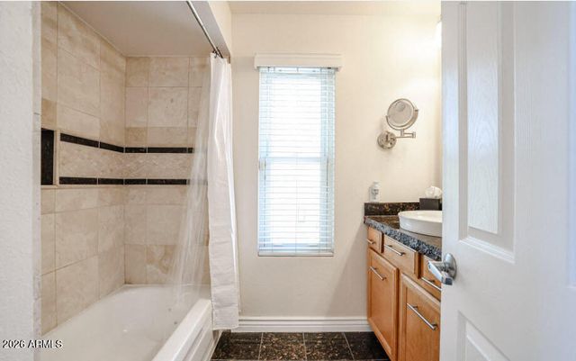 10415 N 11TH Street 1, Phoenix, AZ 85020