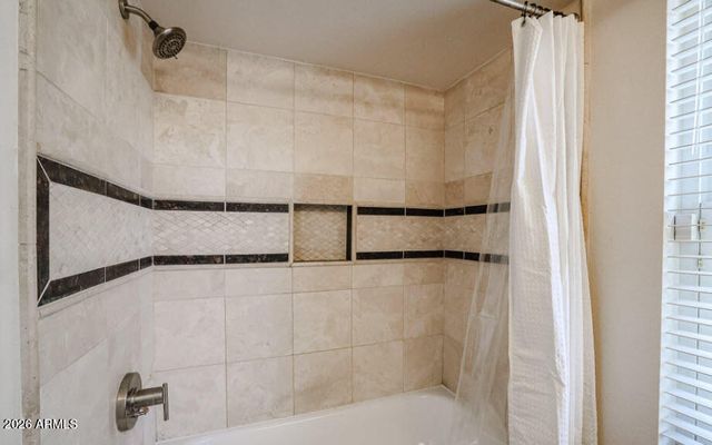 10415 N 11TH Street 1, Phoenix, AZ 85020