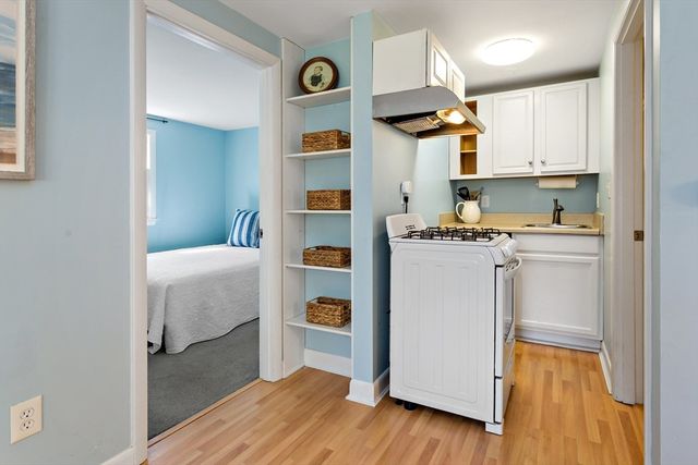 558 Craigville Beach Road 7, Barnstable, MA 02632