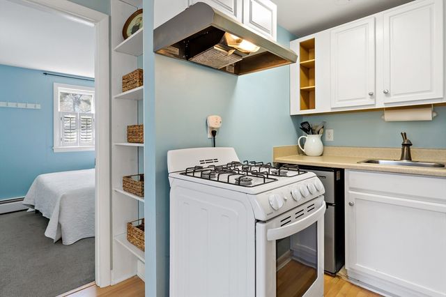 558 Craigville Beach Road 7, Barnstable, MA 02632