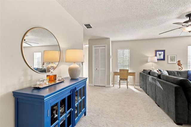 13036 VILLAGE CHASE CIRCLE 13036, Tampa, FL 33618