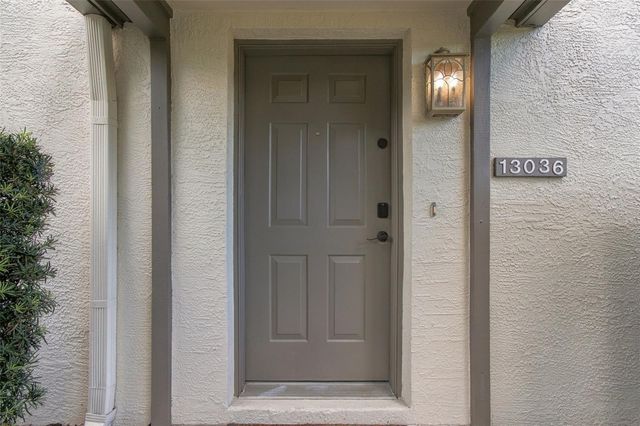 13036 VILLAGE CHASE CIRCLE 13036, Tampa, FL 33618