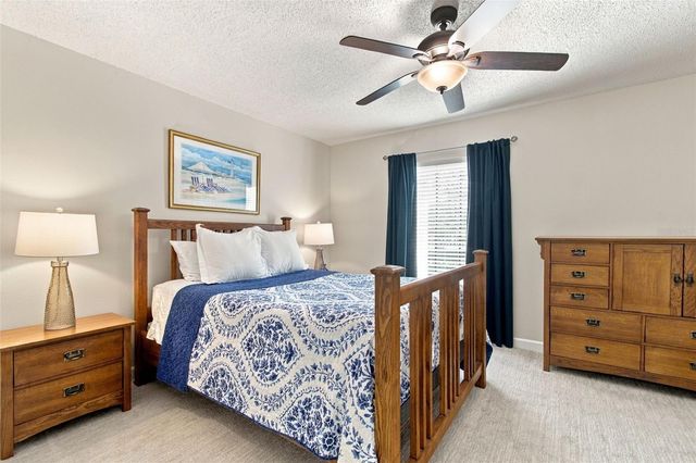 13036 VILLAGE CHASE CIRCLE 13036, Tampa, FL 33618