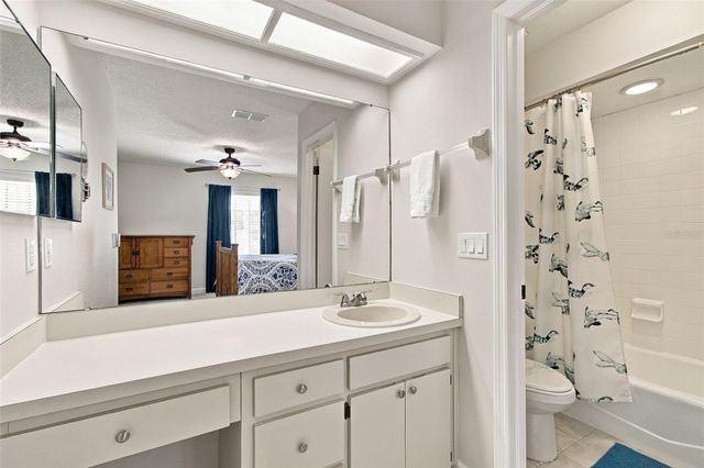 13036 VILLAGE CHASE CIRCLE 13036, Tampa, FL 33618