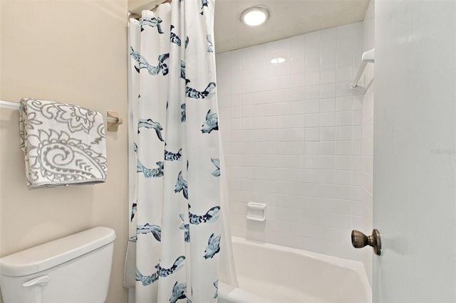 13036 VILLAGE CHASE CIRCLE 13036, Tampa, FL 33618