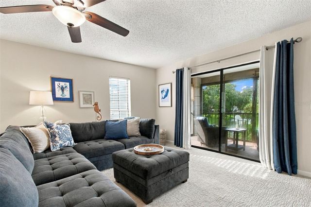 13036 VILLAGE CHASE CIRCLE 13036, Tampa, FL 33618