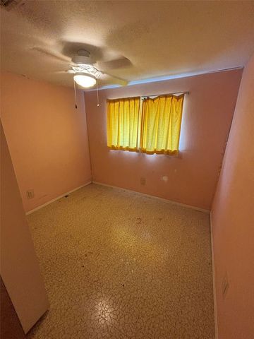 1002 Shenandoah Drive, Arlington, TX 76014