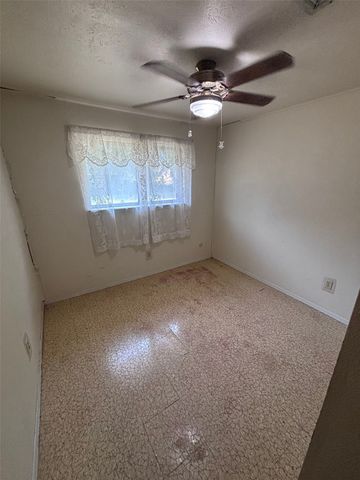 1002 Shenandoah Drive, Arlington, TX 76014