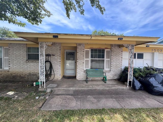 1002 Shenandoah Drive, Arlington, TX 76014