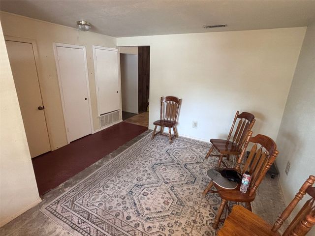 1002 Shenandoah Drive, Arlington, TX 76014