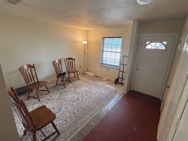1002 Shenandoah Drive, Arlington, TX 76014