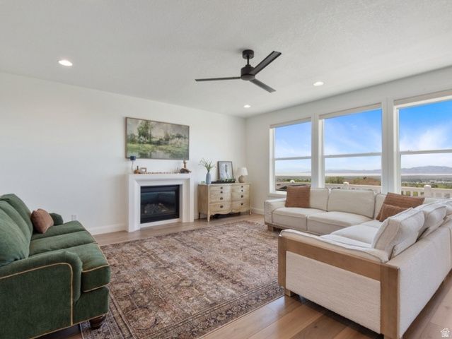 1447 N SHADOW WOOD DR, Kaysville, UT 84037