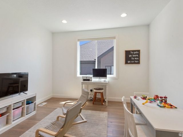 1447 N SHADOW WOOD DR, Kaysville, UT 84037