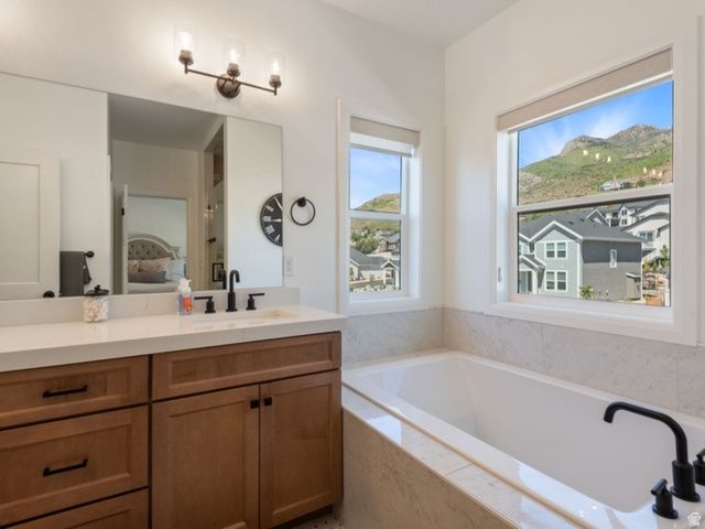 1447 N SHADOW WOOD DR, Kaysville, UT 84037