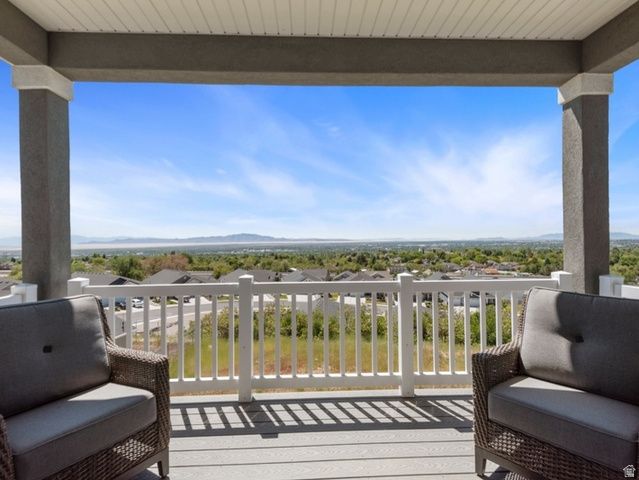 1447 N SHADOW WOOD DR, Kaysville, UT 84037