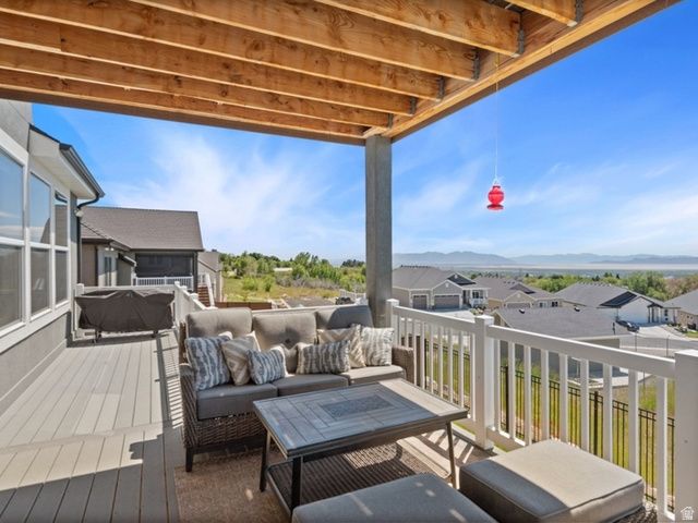 1447 N SHADOW WOOD DR, Kaysville, UT 84037