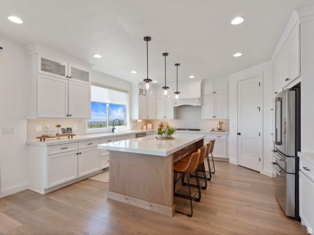 1447 N SHADOW WOOD DR, Kaysville, UT 84037