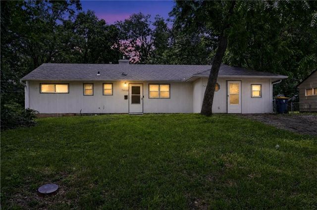 7802 E 112 Street, Kansas City, MO 64134