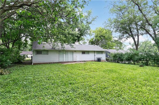 7802 E 112 Street, Kansas City, MO 64134
