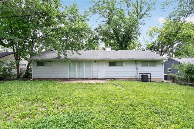 7802 E 112 Street, Kansas City, MO 64134