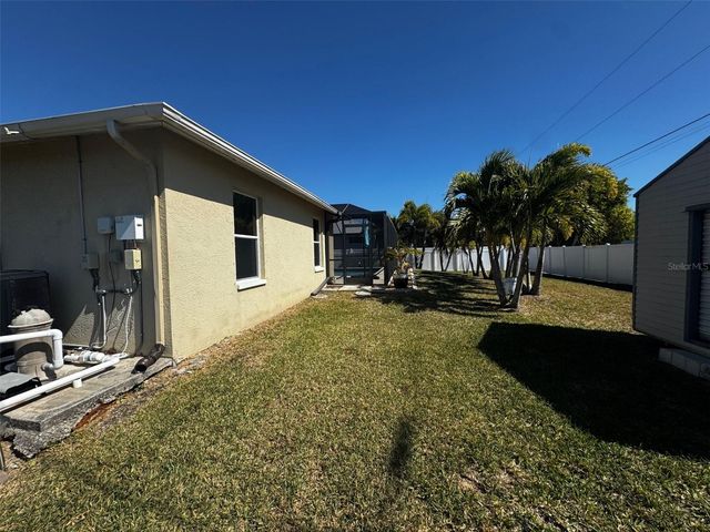2020 SAVONA PARKWAY W, Cape Coral, FL 33914