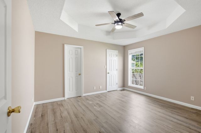 2423 McCalls Way, Clarksville, TN 37042