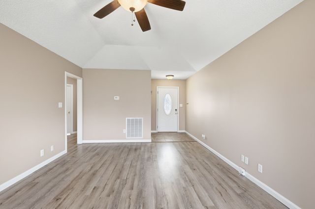 2423 McCalls Way, Clarksville, TN 37042