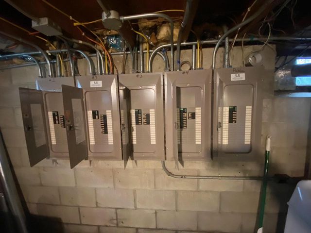 2936 W Parnell AVENUE, Milwaukee, WI 53221