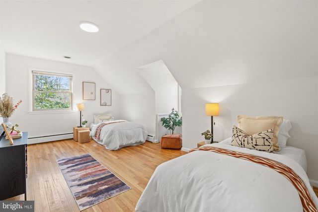 6200 ROCKHURST RD, Bethesda, MD 20817