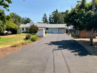 1275 E Park Street, Grants Pass, OR 97527