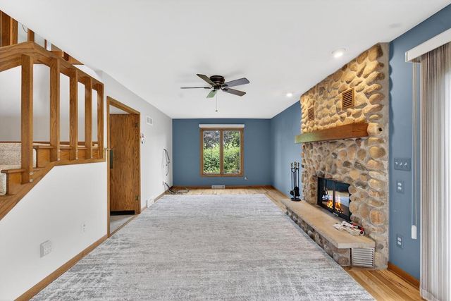 6028 Quaker Hill ROAD, Racine, WI 53406