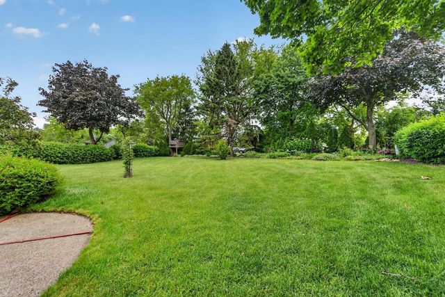 6028 Quaker Hill ROAD, Racine, WI 53406