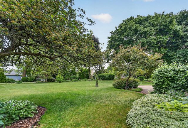 6028 Quaker Hill ROAD, Racine, WI 53406