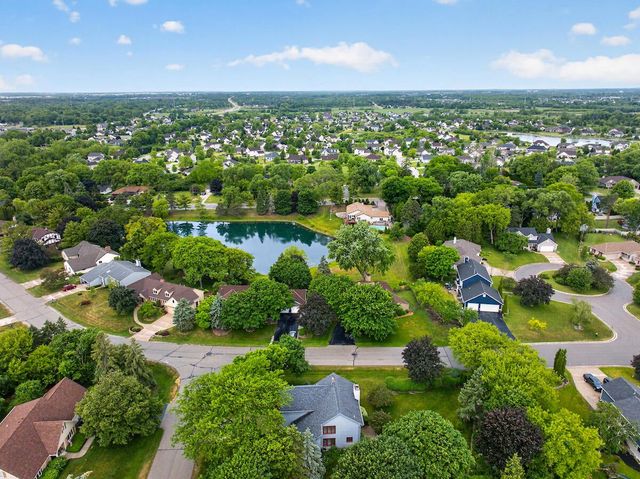 6028 Quaker Hill ROAD, Racine, WI 53406