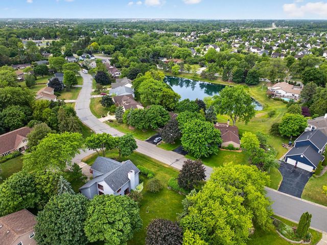 6028 Quaker Hill ROAD, Racine, WI 53406