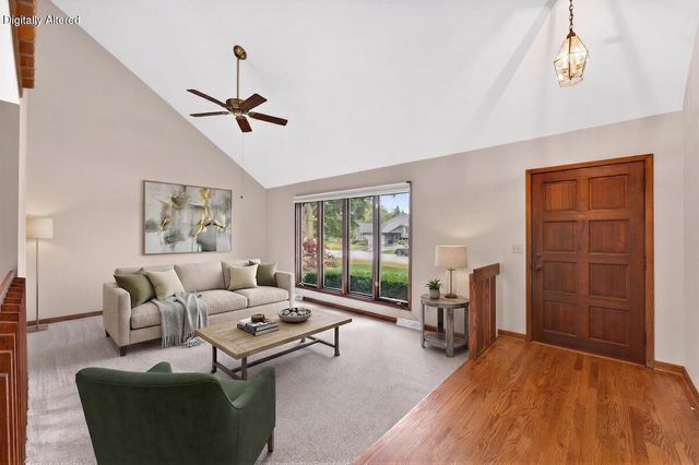 6028 Quaker Hill ROAD, Racine, WI 53406