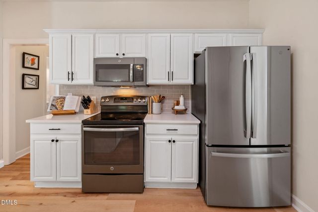 100 Tuscany Way, Holly Springs, NC 27540