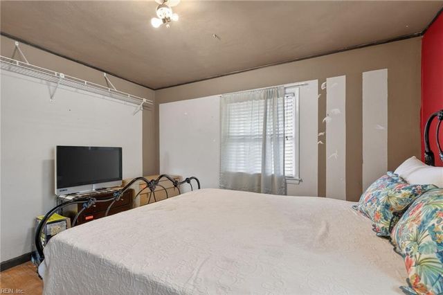 5624 Comanche RD, Virginia Beach, VA 23462